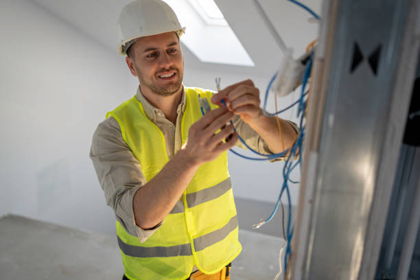Best Local Electrician Companies  in West Ishpeng, MI